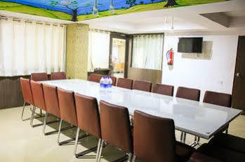 Ksr Park Hotel Хидерабад Екстериор снимка